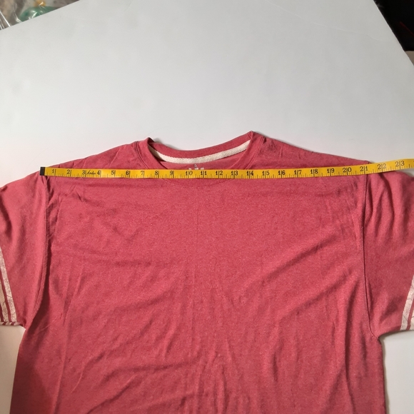 🎈SALE🎈 Sz L CHAMPION Short Sleeve Reddish pink T-shirt New w Riptag - Picture 5 of 12